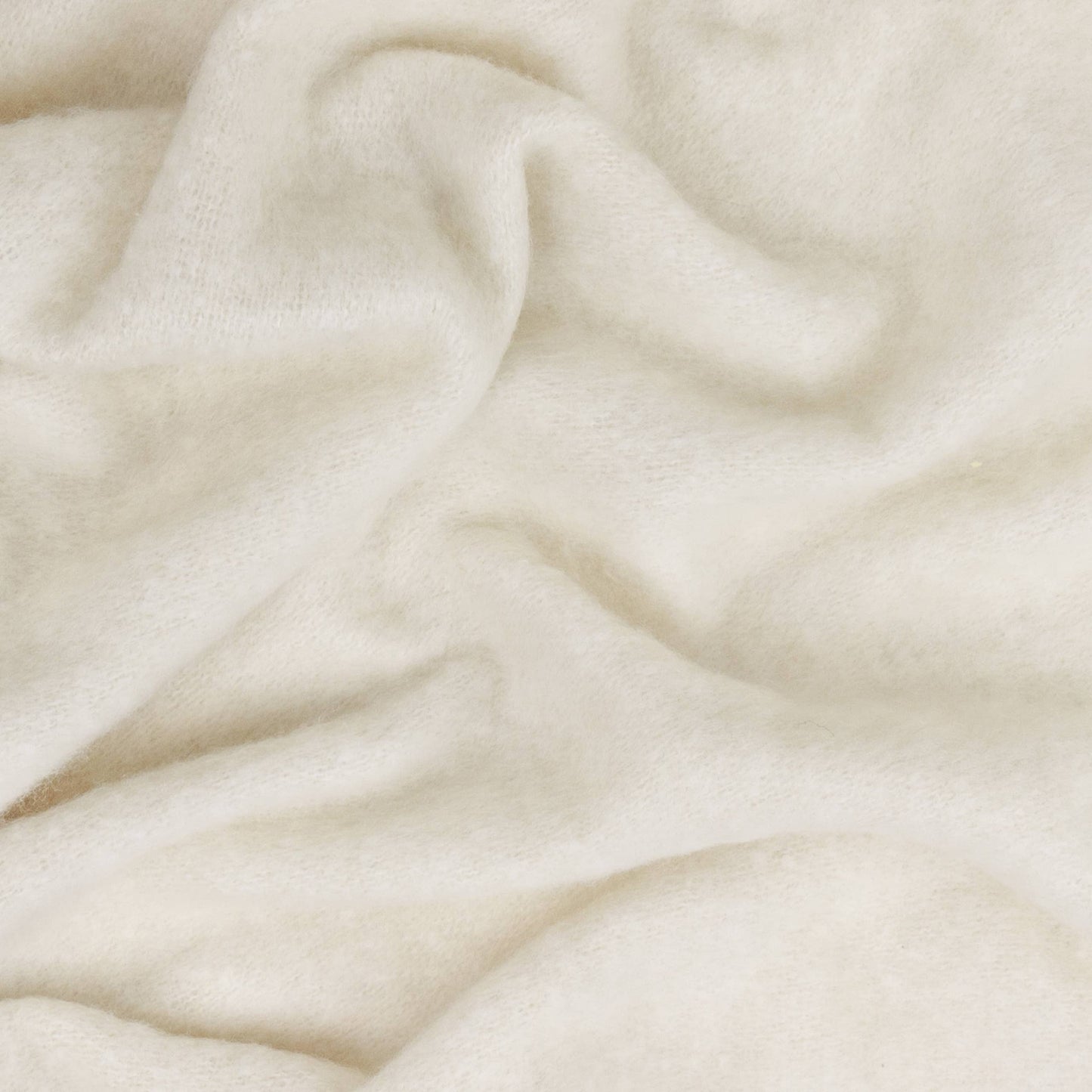 Cozy Woven Tasselled Throw - Ecru, 140 × 180cm