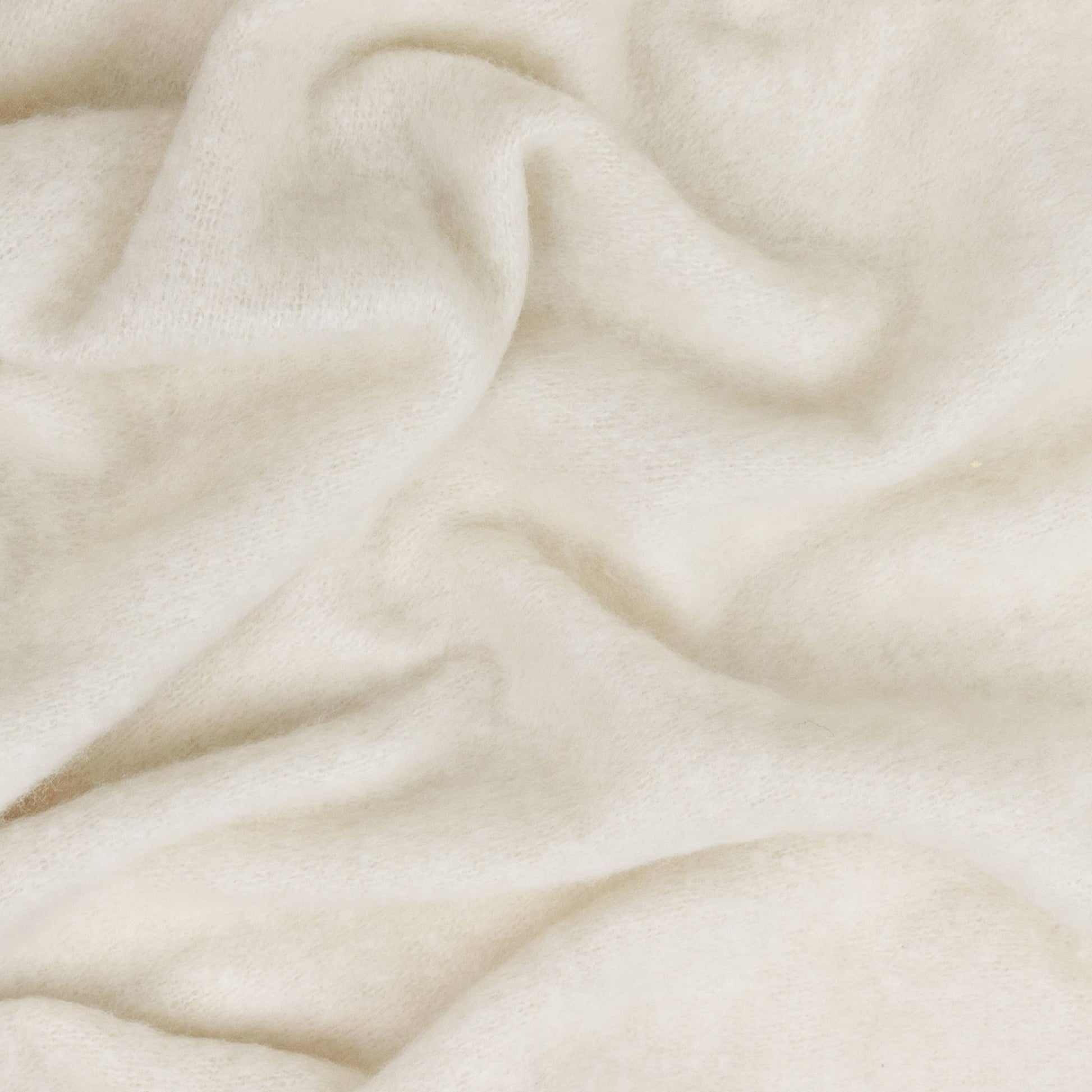 Cozy Woven Tasselled Throw - Ecru, 140 × 180cm