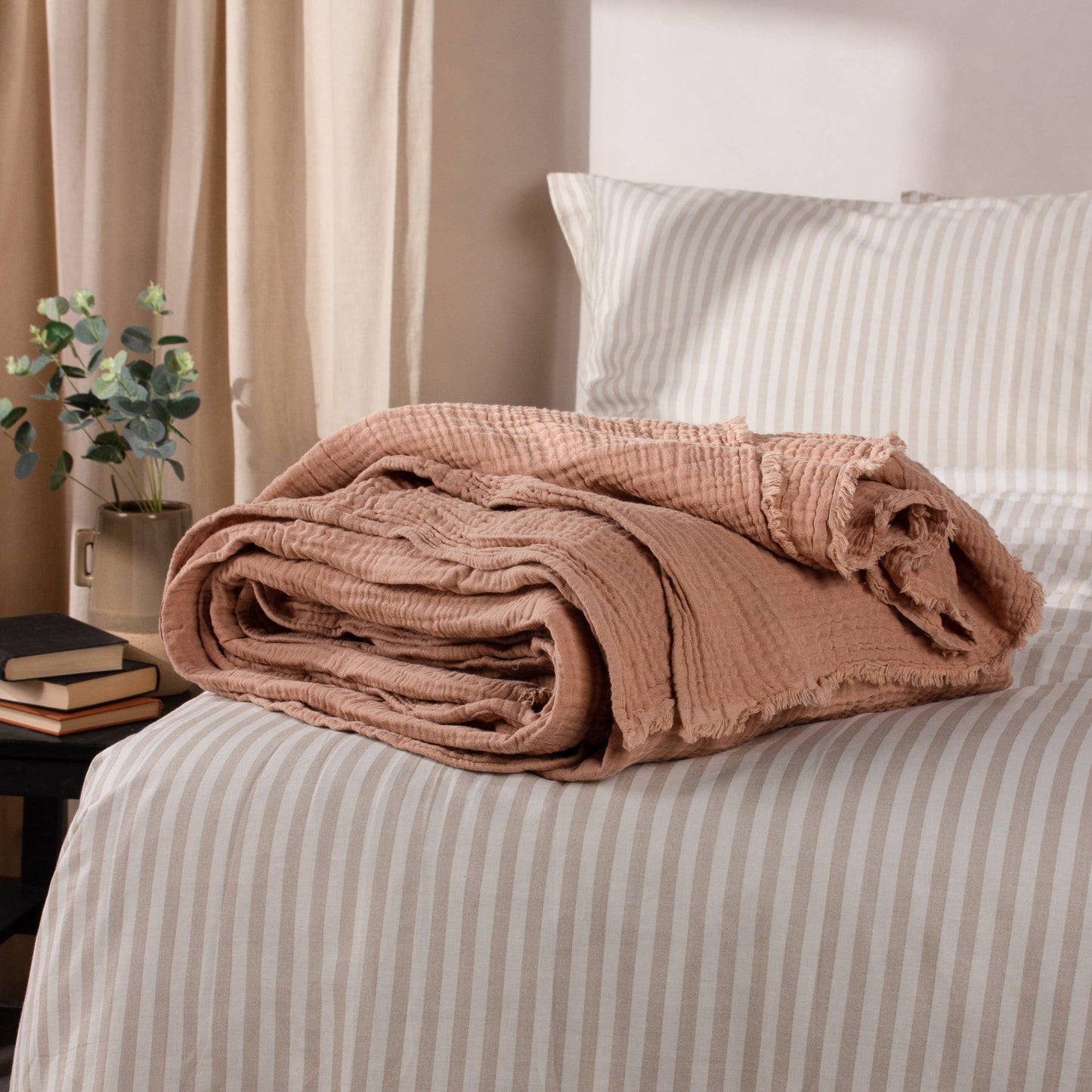 Lark Muslin Cotton Throw - Pink Clay, 130 × 180cm