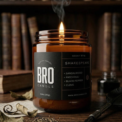 The Shakespeare Sandalwood & Black Pepper Scented Candle